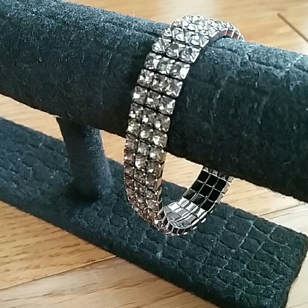 Stretch bracelet